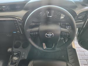 Toyota Hilux 2.8GD-6 Xtra cab Legend auto - Image 8