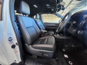 Toyota Hilux 2.8GD-6 Xtra cab Legend auto - Image 12