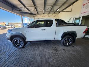 Toyota Hilux 2.8GD-6 Xtra cab Legend auto - Image 17