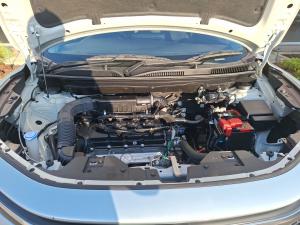 Toyota Starlet Cross 1.5 XS auto - Image 19