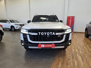 Toyota Land Cruiser 300 3.3D GR-Sport - Image 4