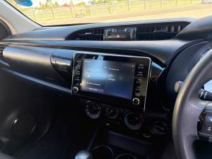 Toyota Hilux 2.4GD-6 double cab 4x4 Raider X auto - Image 9