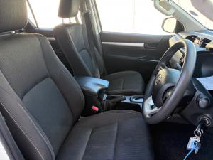 Toyota Hilux 2.4GD-6 double cab 4x4 Raider X auto - Image 11