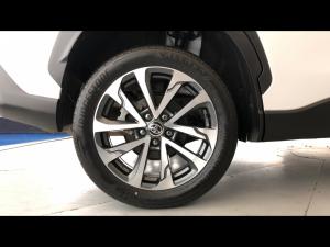 Toyota Corolla Cross 1.8 Hybrid XR - Image 20