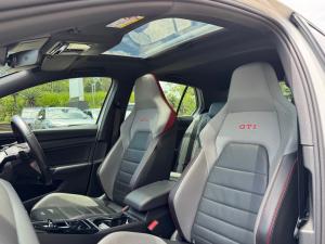 Volkswagen Golf GTI - Image 15