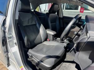 Toyota Corolla 1.6 Prestige auto - Image 14