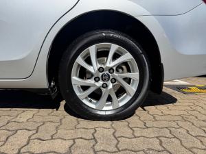 Toyota Corolla 1.6 Prestige auto - Image 17