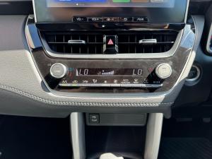Toyota Corolla Cross 1.8 HEV XS - Image 14