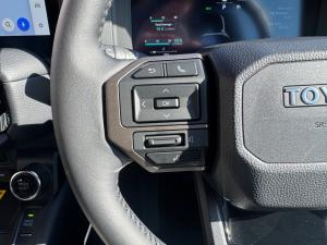 Toyota Land Cruiser Prado 2.8GD VX-R - Image 9