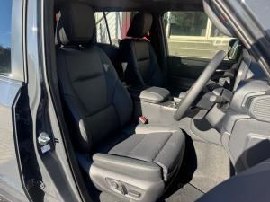 Toyota Land Cruiser Prado 2.8GD VX-R - Image 15