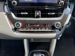 Toyota Corolla Cross 1.8 Hybrid XS - Image 14