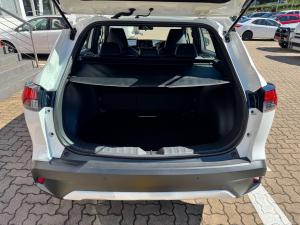 Toyota Corolla Cross 1.8 Hybrid XS - Image 17