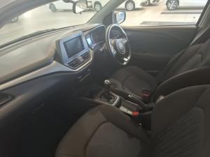 Toyota Starlet 1.5 XR automatic - Image 7