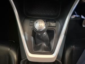 Toyota RAV4 2.0 GX - Image 12