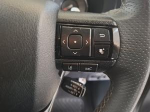 Toyota Hilux 2.8 GD-6 GR-S 4X4 automaticD/C - Image 10