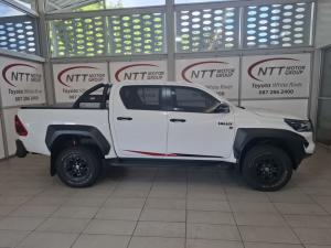 Toyota Hilux 2.8 GD-6 GR-S 4X4 automaticD/C - Image 3