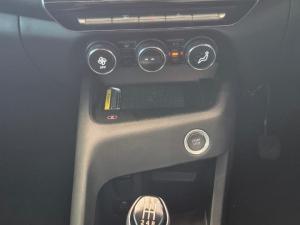 Nissan Magnite Kuro 1.0T CVT - Image 13