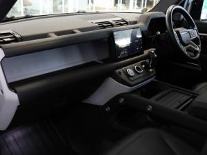 Land Rover Defender 110 D350 X - Image 18