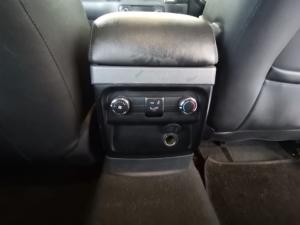 Ford Everest 2.2TDCi XLT - Image 12