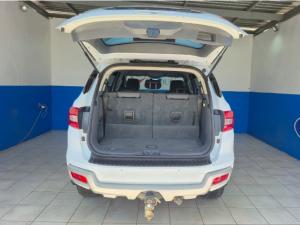Ford Everest 2.2TDCi XLT - Image 14