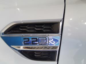 Ford Everest 2.2TDCi XLT - Image 17