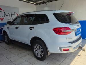 Ford Everest 2.2TDCi XLT - Image 5