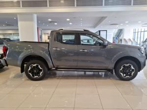Nissan Navara 2.5DDTi double cab LE 4x4 - Image 3