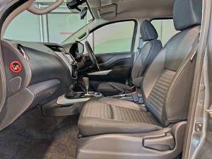Nissan Navara 2.5DDTi double cab LE 4x4 - Image 8