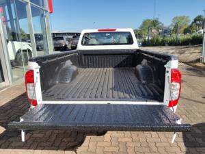 Nissan Navara 2.5DDTi single cab XE - Image 10