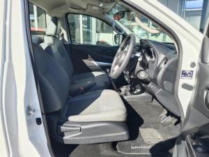Nissan Navara 2.5DDTi single cab XE - Image 5