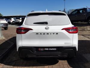 Nissan Magnite 1.0 Move panel van - Image 4