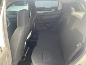 Renault Kwid 1.0 Evolution - Image 7