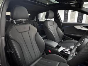 Audi A4 35TFSI Black Edition - Image 8
