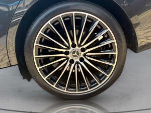 Mercedes-Benz C-Class C200 Avantgarde - Image 16