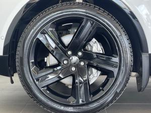 Land Rover Discovery D300 R-Dynamic HSE - Image 11