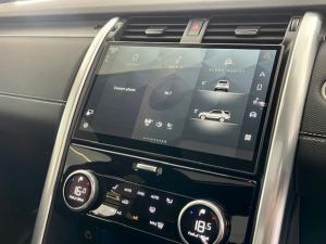 Land Rover Discovery D300 R-Dynamic HSE - Image 4