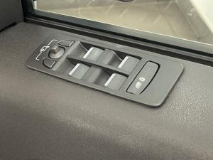 Land Rover Discovery Sport D200 R-Dynamic SE - Image 24