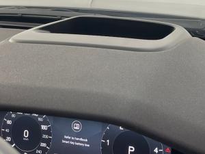 Land Rover Discovery Sport D200 R-Dynamic SE - Image 8