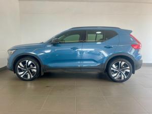 Volvo XC40 B4 Plus Dark - Image 2