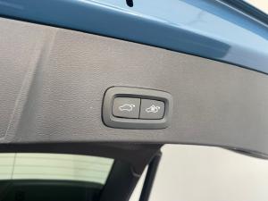 Volvo XC40 B4 Plus Dark - Image 4