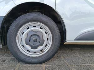 Renault Trafic 2.0dCi panel van - Image 3