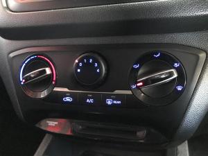 Hyundai i20 1.4 Motion auto - Image 17