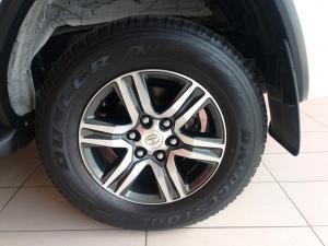 Toyota Fortuner 2.4GD-6 manual - Image 7
