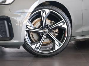 Audi A4 35TFSI Black Edition - Image 3