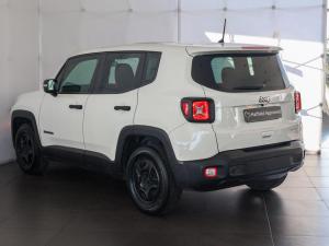 Jeep Renegade 1.4T Sport - Image 11