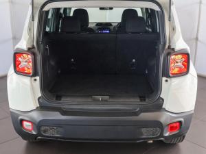 Jeep Renegade 1.4T Sport - Image 13