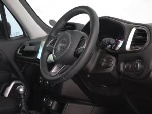 Jeep Renegade 1.4T Sport - Image 15