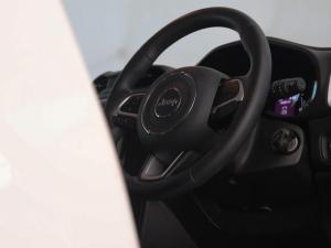 Jeep Renegade 1.4T Sport - Image 21