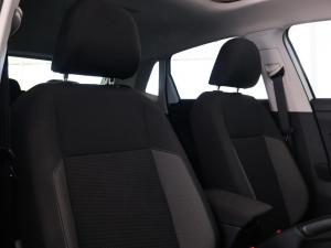 Volkswagen Polo hatch 1.0TSI Life auto - Image 19