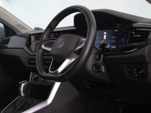 Volkswagen Polo hatch 1.0TSI Life auto - Image 24